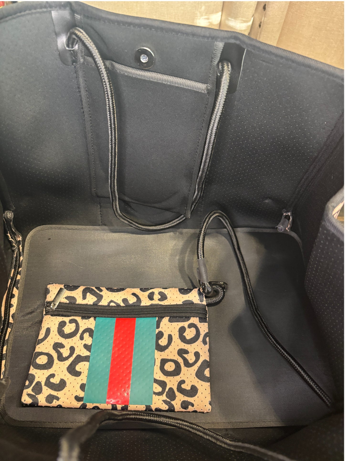 Neoprene Tote Bage: Leopard with Red and Green stripe