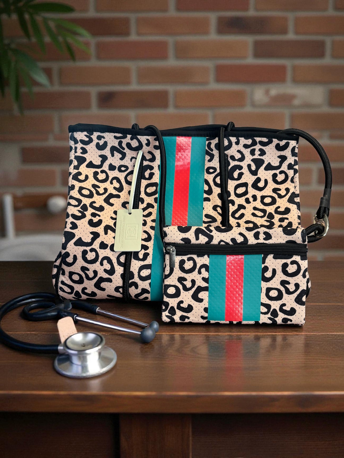 Neoprene Tote Bage: Leopard with Red and Green stripe